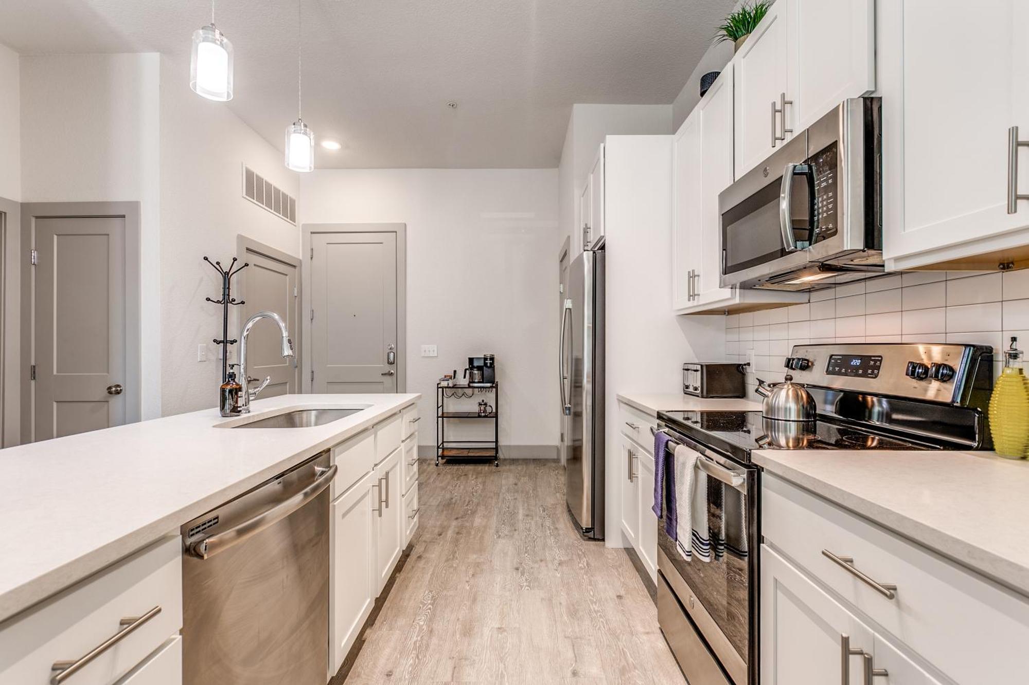 Lush Downtown Condo On Riverwalk W King Ste, Free Parking, Pet Friendly, Centrally Located On Riverwalk San Antonio Extérieur photo